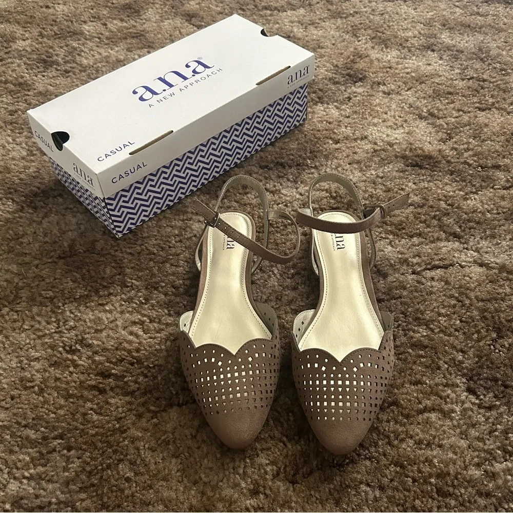 BRAND NEW a.n.a Dandy Porchini Sandals 8.5 - Picture 2 of 6